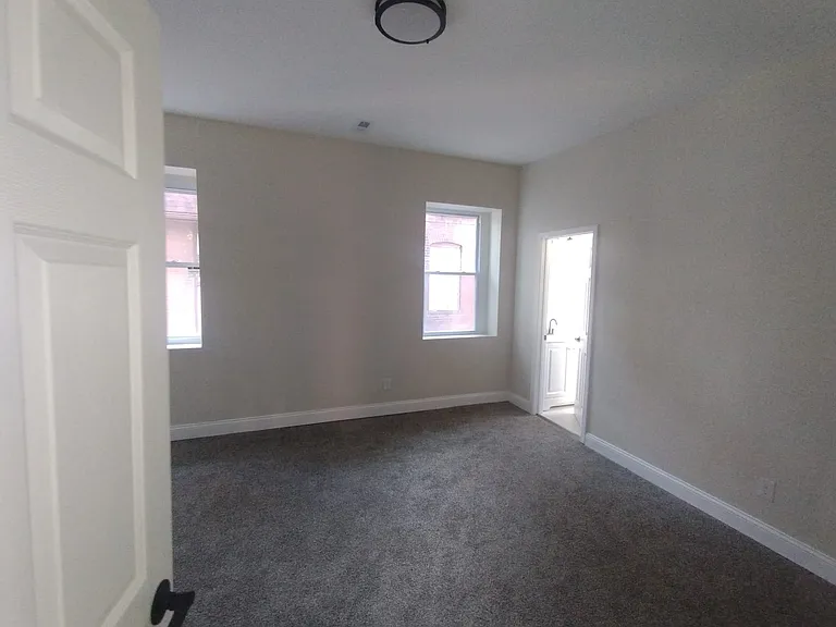 4266 Washington Blvd #1 — Photo 15