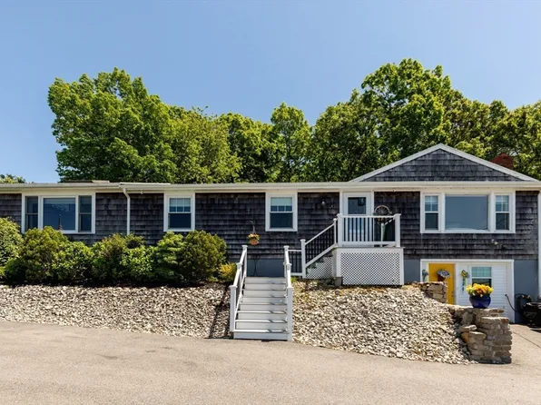 111 Rocky Hill Rd, Plymouth, MA 02360