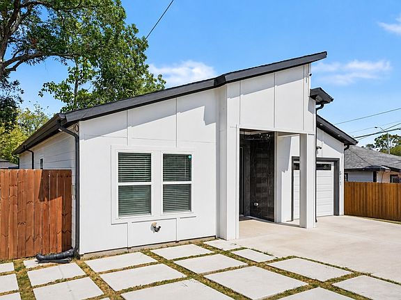 3rd image of 511 Woodbine Ave