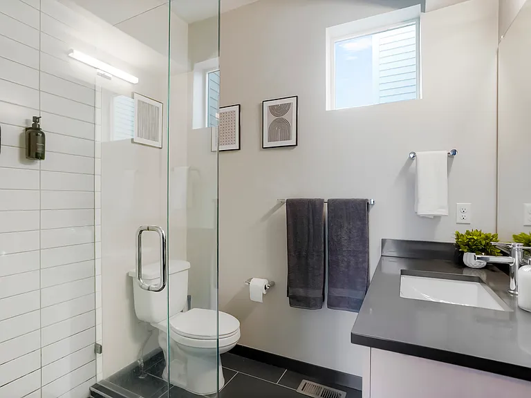 1270 N Perry St #3 — Photo 8