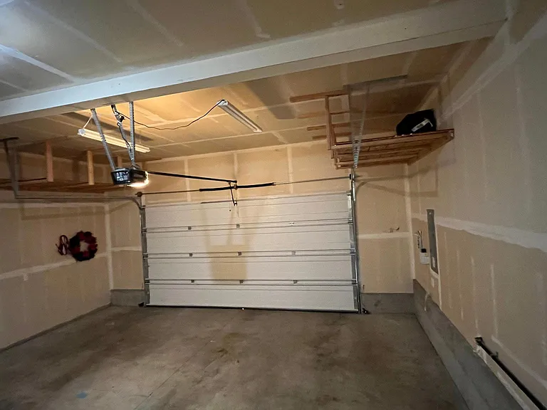2490 NW Parnell Ter — Photo 26