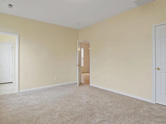 5th image of 517 Logan Rd
