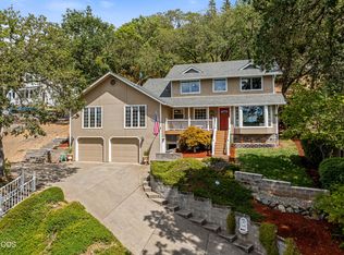 1628 NE Terrace Dr, Grants Pass, OR 97526