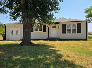 524 W 1st St, Stroud, OK 74079