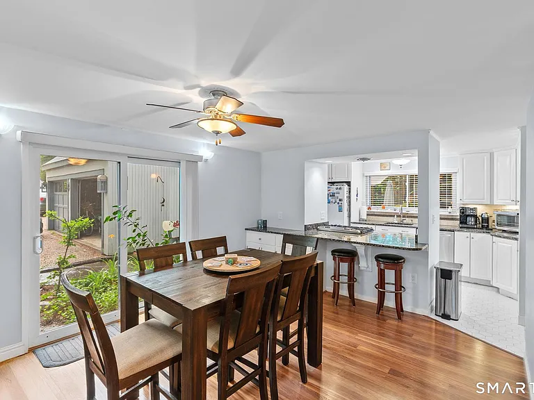 7 Pond Cir #7 — Photo 9