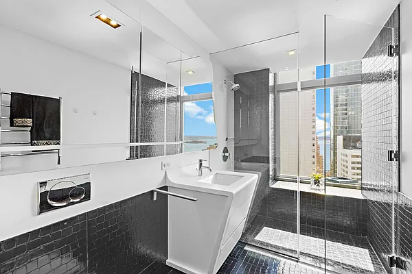 Rented by Nest Seekers International | media 58