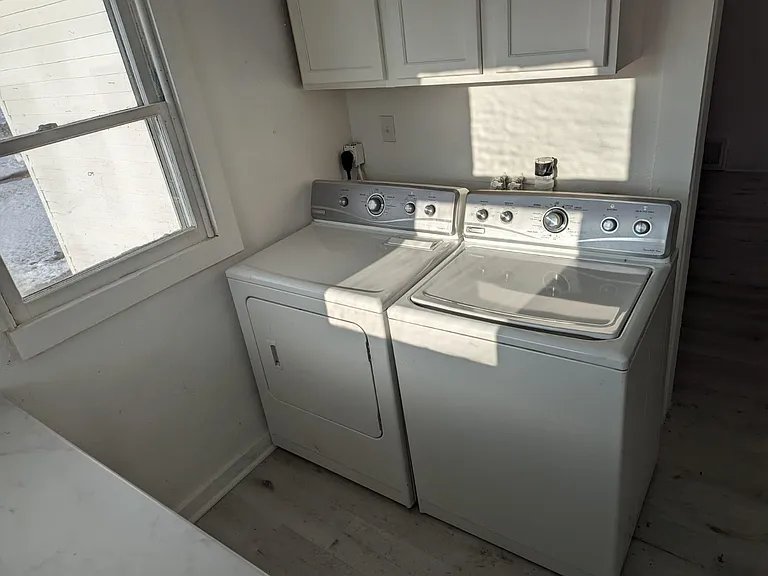 525 W Dakota Ave — Photo 20