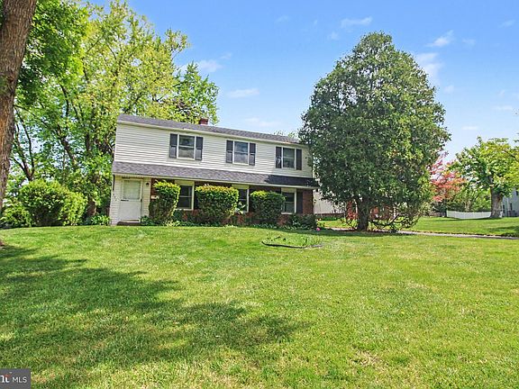 4th image of 351 Golf View Rd