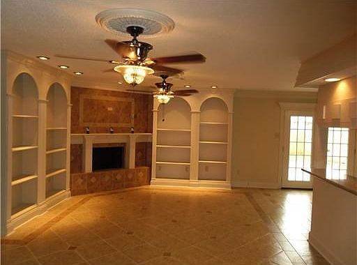 4th image of 4921 Tynecastle Dr