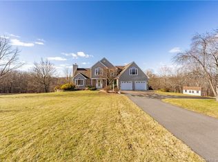 17 Grand View Dr, Enfield, CT 06082