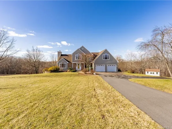 17 Grand View Drive, Enfield, CT 06082