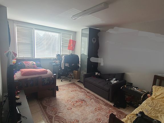 4th image of 131 W 9th St Floor 2