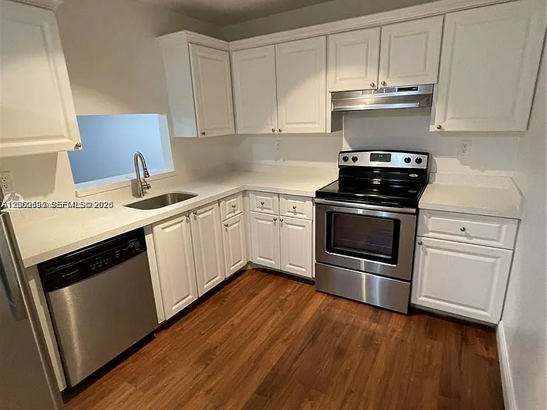 721 N Pine Island Rd #104 — Photo 6