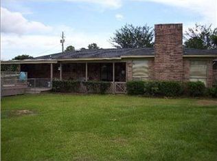 11556 Fairway Dr, Irvington, AL 36544