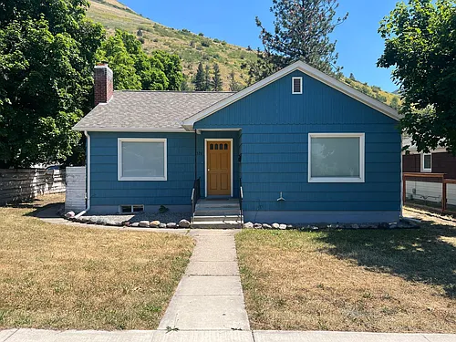 1326 Van Buren St Photo 1