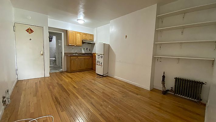 1st image of 68 Forsyth St #15