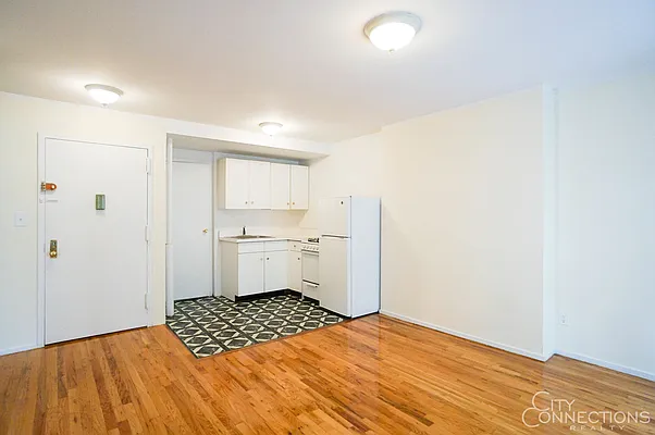 Rented by City Connections Realty | media 11