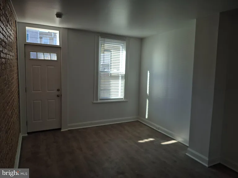 707 N Duncan St — Photo 3