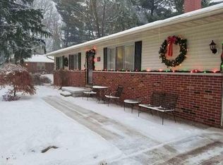 54 Nevada Ave, Rochester Hills, MI 48309