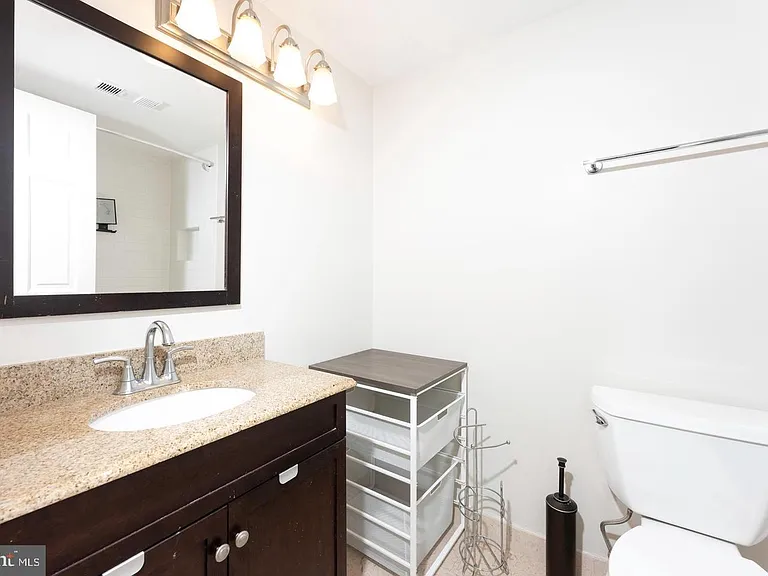 5817 Edson Ln — Photo 12