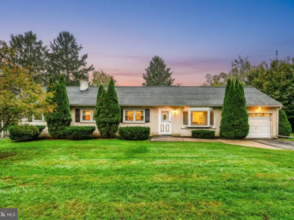 20 Carol Ln, Coatesville, PA 19320