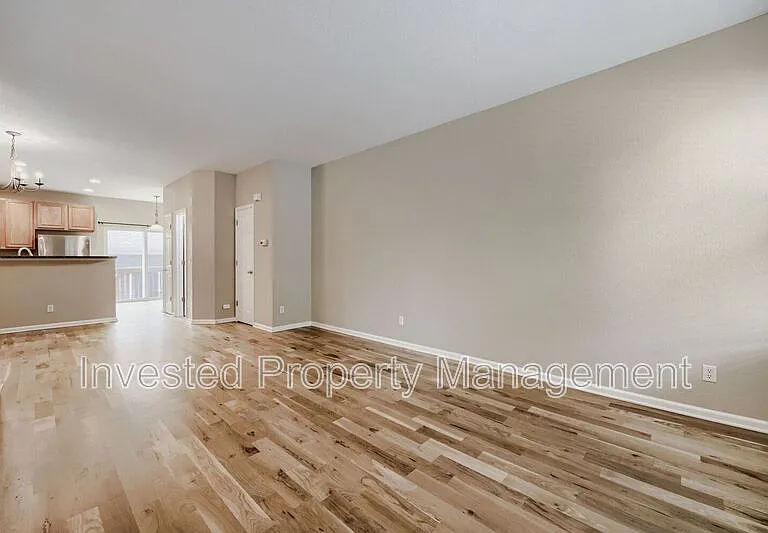 3939 W 118th Pl — Photo 3