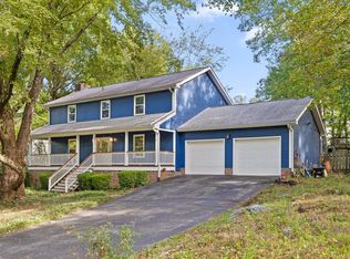 916 Autumn Way Ln, Signal Mountain, TN 37377