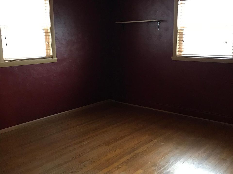 1st image of 811 Columbia Ave