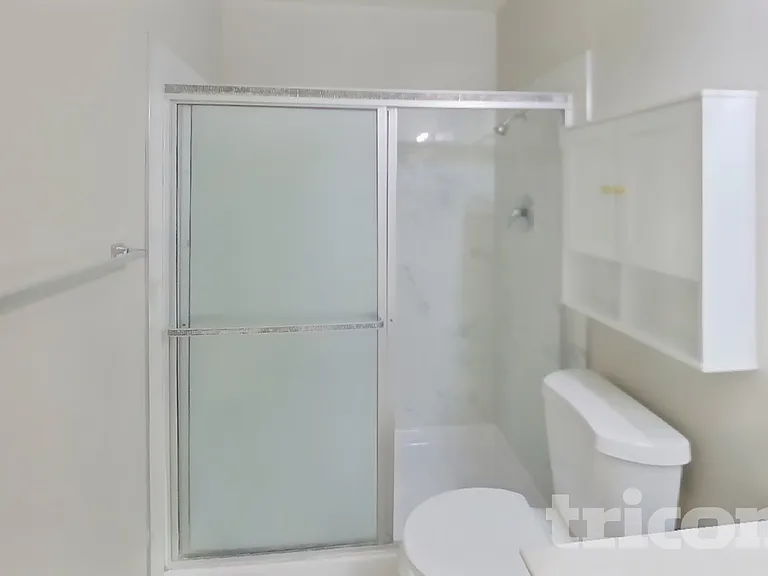 5429 Requa Ave — Photo 10