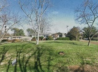 2715 Donna Hill Dr, Nashville, TN 37214