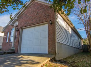 208 Clover Valley Dr, Lexington, KY