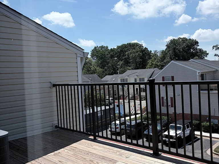 132 N Bedford St #B — Photo 9