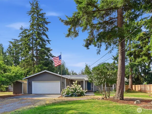 390 Cambrae Drive, Camano Island, WA 98282
