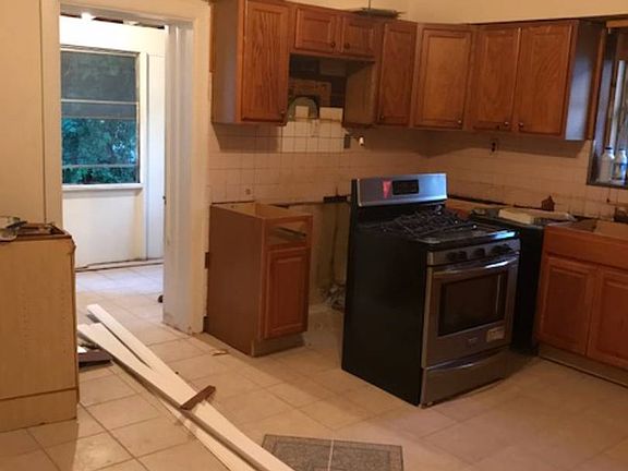 3rd image of 36 Franklin Ave Fl 23