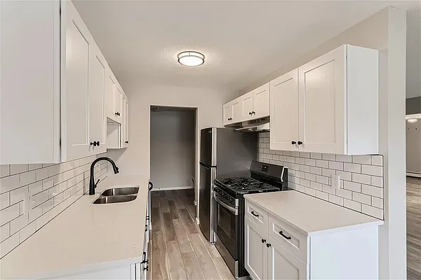 Bella Vista Apartments in New Hope, MN