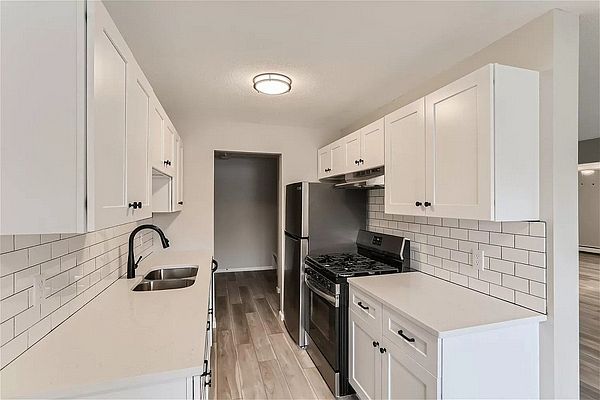 Bella Vista Apartments in New Hope, MN