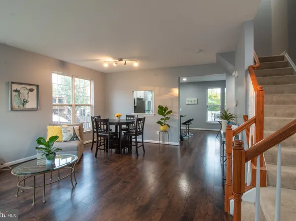 2213 Diloreta Dr, Woodbridge, VA 22191