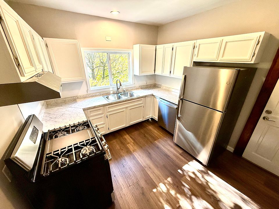 1st image of 50 Barry Pl Unit 2