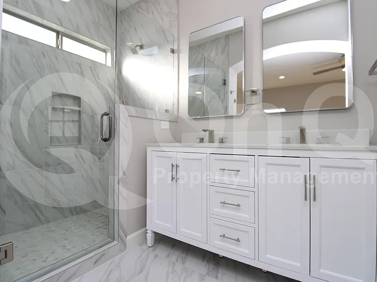 3003 E Kings Ave — Photo 17