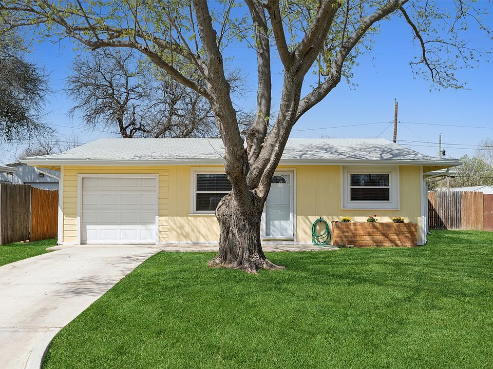 1st image of 7107 Oak Park Dr