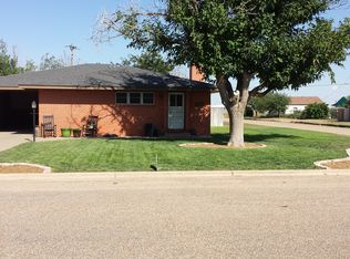 1002 Maple Ave, Friona, TX 79035