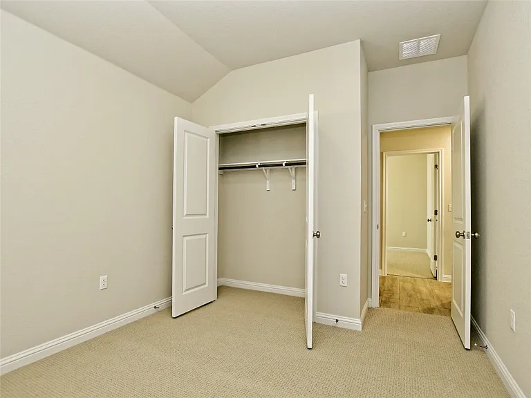 8205 Cottage Rose Dr — Photo 21