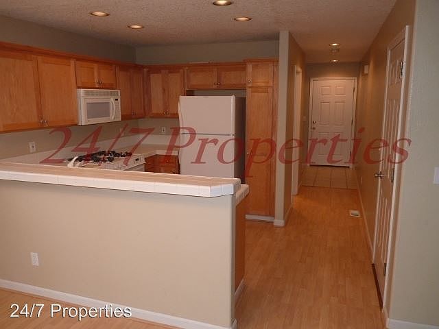 1st image of 2943 NE Lange Ct