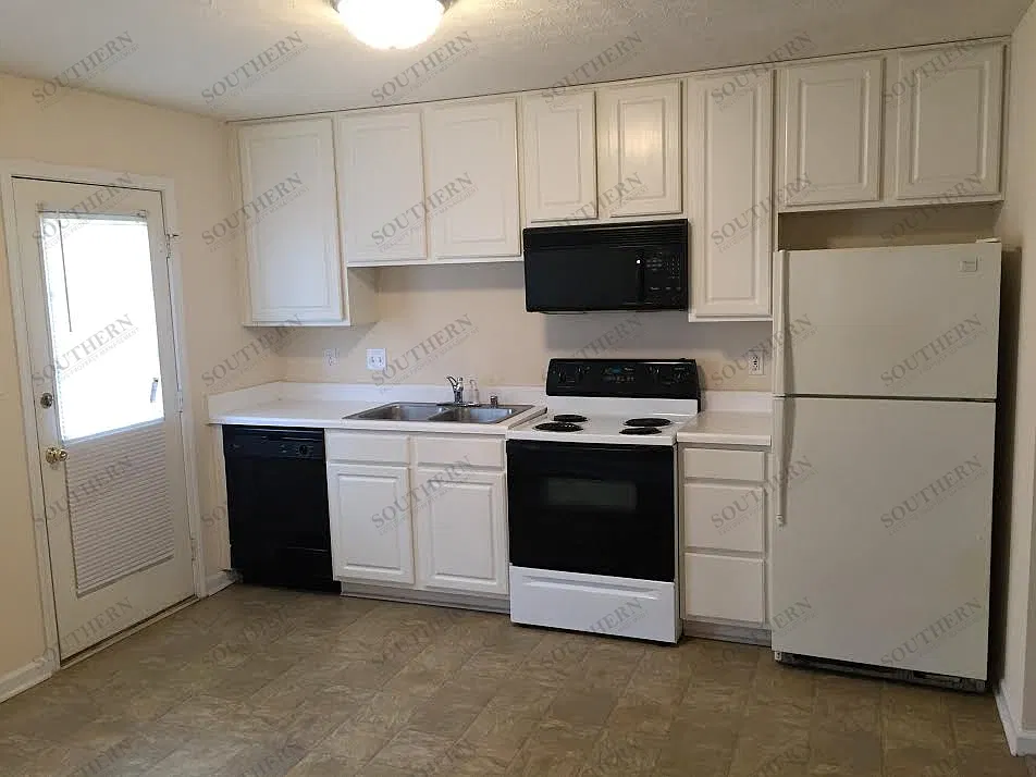 3940 Banyan Court — Photo 3