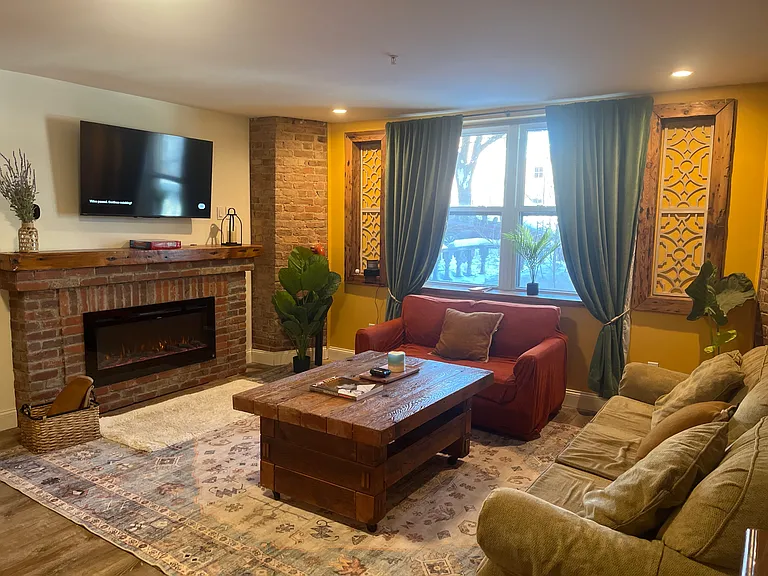 5 Madison Pl — Photo 4