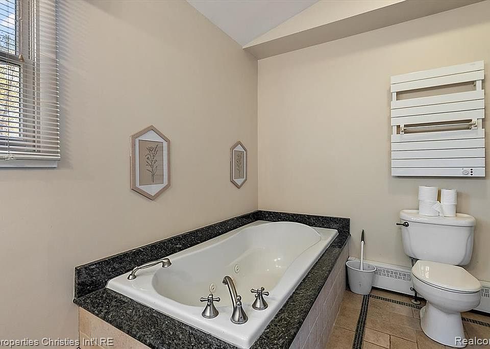 1760 Cedar Hill Dr, photo 24