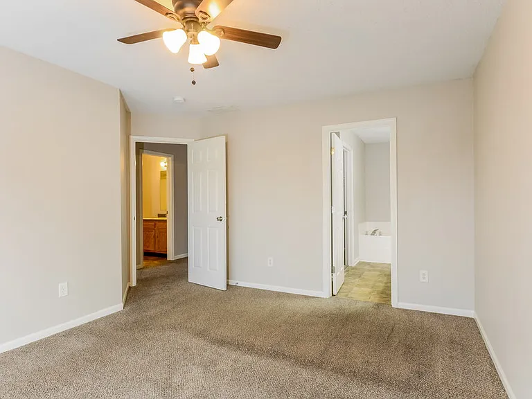 4650 Whitview Ln — Photo 12