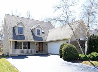 1150 Wintergreen Ter, Batavia, IL