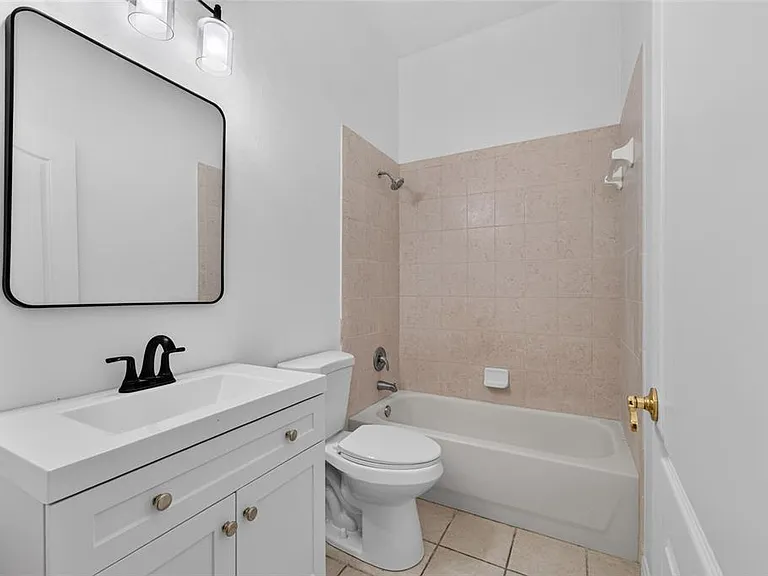 914 SW 83rd Ter — Photo 23