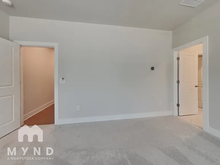 1273 Windmill Pkwy — Photo 14